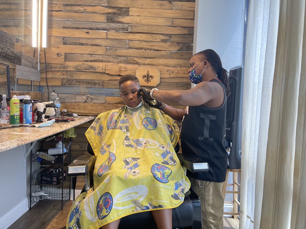 Studio 21 Salons Image