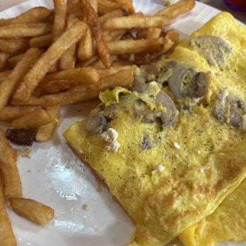 Somerset Diner - Mushroom Omelette Breakfast Special - Diners Near Me - Somerset, New Jersey Somerset Diner - Mushroom Omelette Breakfast Special - Diners Near Me - Somerset, New Jersey