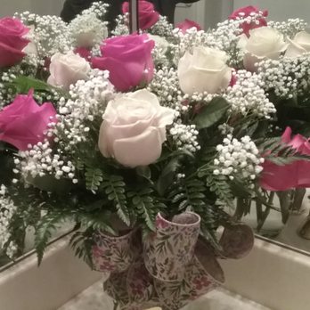 Paradise Florist - What I got. Roses and baby's breath. Where are the carnations? - Florists Near Me - Lake Charles, Louisiana Paradise Florist - What I got. Roses and baby's breath. Where are the carnations? - Florists Near Me - Lake Charles, Louisiana