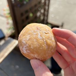 Raspberry beignet Raspberry beignet