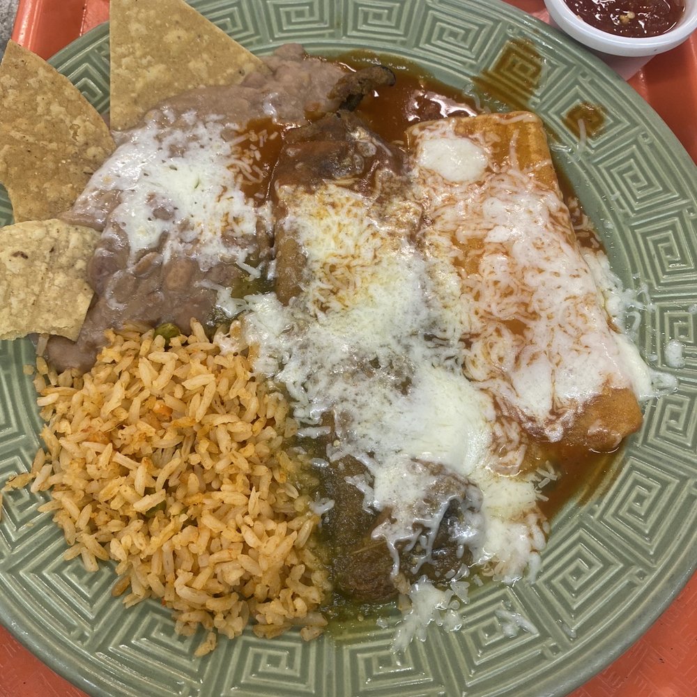 I got the chile relleno and enchilada combination. Great tasting plate! I got the chile relleno and enchilada combination. Great tasting plate!