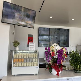 Che Vi - Store Front - Desserts Near Me - Garden Grove, California