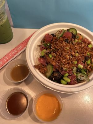 Sweetfin Poke Silverlake by null