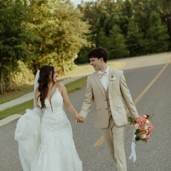 Maria's Alterations - Sewing & Alterations Near Me - Gainesville, Florida