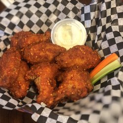 The Wing Spot - Knock out garlic wings