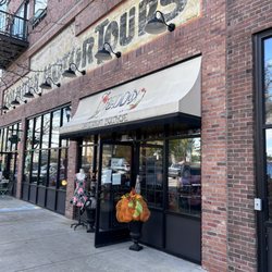 Redoux Consignment Boutique