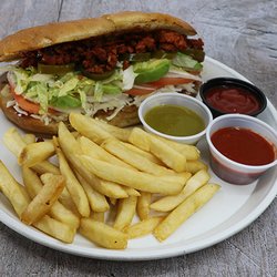 Lulu's Hot Oven - TORTAS
OUR DELICIOUS TRADITIONAL TORTAS
CHAVO TORTA
The chavo comes loaded with thin slices of ham.
MILANESA TORTA