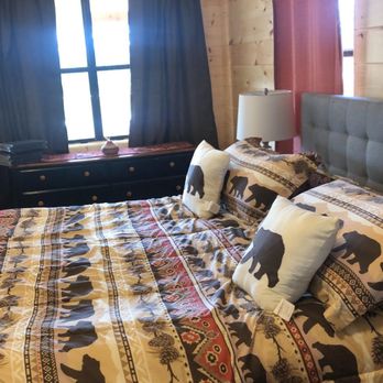 Isaias Flooring - Walls, floors, curtain rods, etc. - Flooring Near Me - Homestead, Florida Isaias Flooring - Walls, floors, curtain rods, etc. - Flooring Near Me - Homestead, Florida