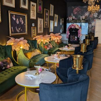 Forever Fiore Tea Lounge - totally instagramable!! - Desserts Near Me - Naples, Florida Forever Fiore Tea Lounge - totally instagramable!! - Desserts Near Me - Naples, Florida