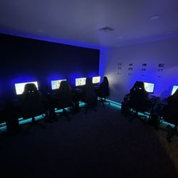 Geeky Lounge