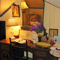 Maple Leaf Cottage Inn