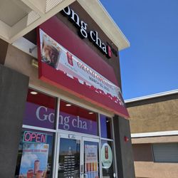 Gong Cha - Outside