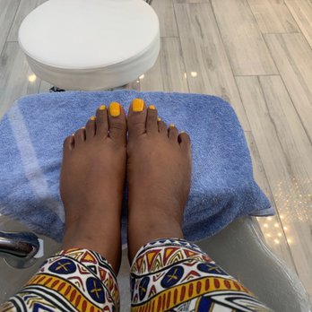 D I Nail Lounge - Magazine ready at least I think so... - Nail Salons Near Me - Charleston, South Carolina