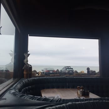 Nick's Seafood Restaurant - Amazing view. Informal great & dining area. Suitable for kids and families. - Seafood Near Me - Pacifica, California
