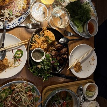 Little Sister - Vietnamese Near Me - El Segundo, California Little Sister - Vietnamese Near Me - El Segundo, California