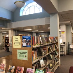 Seymour Public Library - Beautiful library