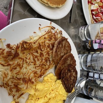 Brunch Cafe-Niles - Two eggs with turkey sausage - Breakfast & Brunch Near Me - Niles, Illinois