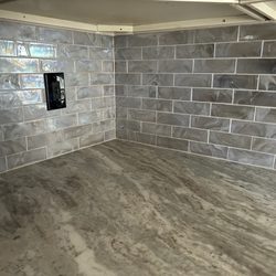 Hampton's Kitchens & Appliances - Lindsay was great to work with and had an eye for matching up just the best backsplash tiles with my granite countertops.