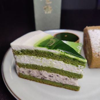 Tsujiri - O-Matcha Cake - Japanese Near Me - Montreal, Quebec