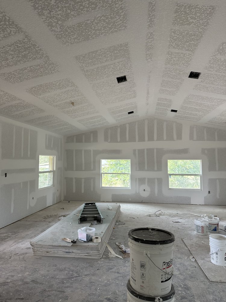 Slide of Lissie’s Roofing and Construction