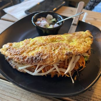 Khao Nom - Crispy Rice Taco - Desserts Near Me - Elmhurst, New York