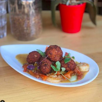 Onyx Hospitality - Shrimp and grits - Caterers Near Me Onyx Hospitality - Shrimp and grits - Caterers Near Me