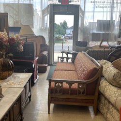 Furnished With Love-Love - Inside