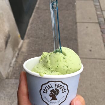 Social Foodies - All the good stuff - avocado, spinach, ginger, etc - Chocolatiers & Shops Near Me - Charlottenlund, 84 Social Foodies - All the good stuff - avocado, spinach, ginger, etc - Chocolatiers & Shops Near Me - Charlottenlund, 84