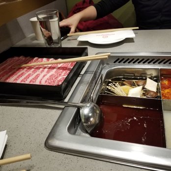 Haidilao Hotpot Flushing - Hot Pot Near Me - Flushing, New York