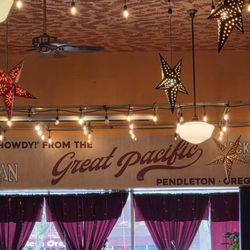Great Pacific Wine & Coffee - Nice atmosphere, good music