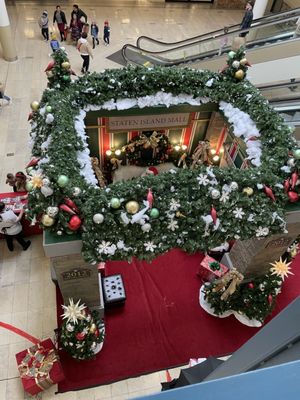 Staten Island Mall by null