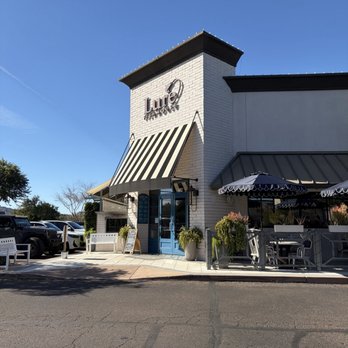 Lure Fish House - Cute and clean decor. - Seafood Near Me - Scottsdale, Arizona