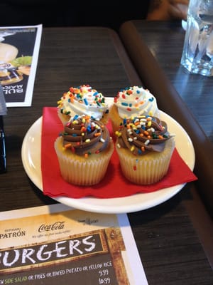 Dallas BBQ Nostrand Ave by null