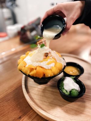 U :Dessert Story by null