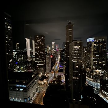 Four Seasons Hotel Chicago - Hotels Near Me - Chicago, Illinois