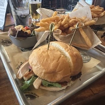 Draft Republic San Marcos - Mahi sandwich - Beer Gardens Near Me - San Marcos, California Draft Republic San Marcos - Mahi sandwich - Beer Gardens Near Me - San Marcos, California