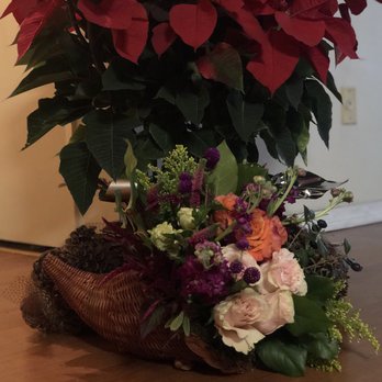 Dolce Blooms - Fall Fresh Floral Cornucopia - Florists Near Me - Los Angeles, California Dolce Blooms - Fall Fresh Floral Cornucopia - Florists Near Me - Los Angeles, California