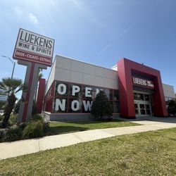 Luekens Wine & Spirits - Street view