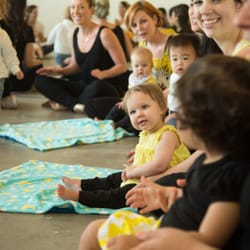Baila Baila - Mommy and me Spanish classes for Children 0-5 years old