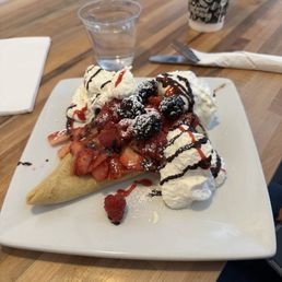 Berry Crepe