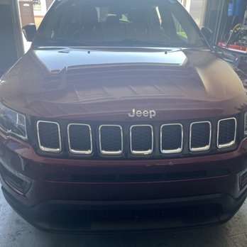 Same Day Auto Glass - 2020 Jeep Compass Windshield Replacement - Auto Glass Services Near Me - Northridge, California