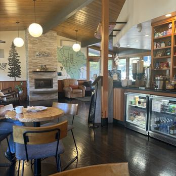 Timbers Motel - Lobby - Hotels Near Me - Eugene, Oregon