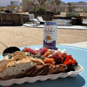 The Dez - To-go charcuterie - Coffee & Tea Near Me - Joshua Tree, California
