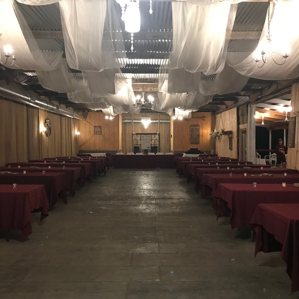 Bear Cave Lake - Venues & Event Spaces Near Me - Oswego, Illinois