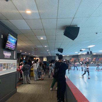 Skate Zone - Skating Rinks Near Me - Crofton, Maryland
