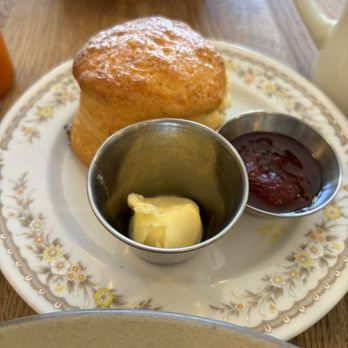 Sequoia Diner - Biscuit with Jam or Gravy - Diners Near Me - Oakland, California Sequoia Diner - Biscuit with Jam or Gravy - Diners Near Me - Oakland, California