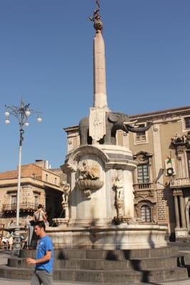 Fontana dell'Elefante (uʻ Liotru) by null