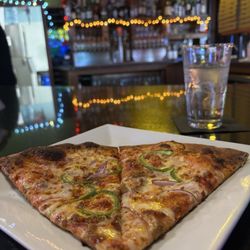 Pizza J - Sausage, pepper and onion slices
