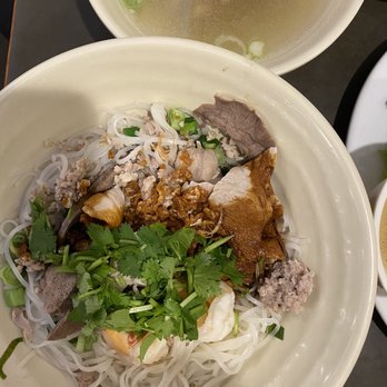 Phnom Penh - Dry Noodles w/ Side Soup - Cambodian Near Me - Vancouver, British Columbia Phnom Penh - Dry Noodles w/ Side Soup - Cambodian Near Me - Vancouver, British Columbia