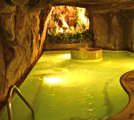 Beverly Hot Springs by null